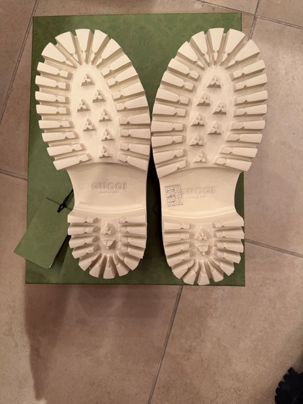 Gucci Cream Perforated GG Slip-On Clogs - Picture 3 of 4